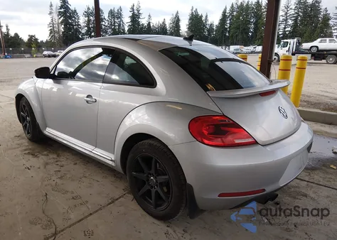 2015 Volkswagen Beetle 1.8T z USA, uszkodzony, nr VIN 3VWJ07AT3FM638266
